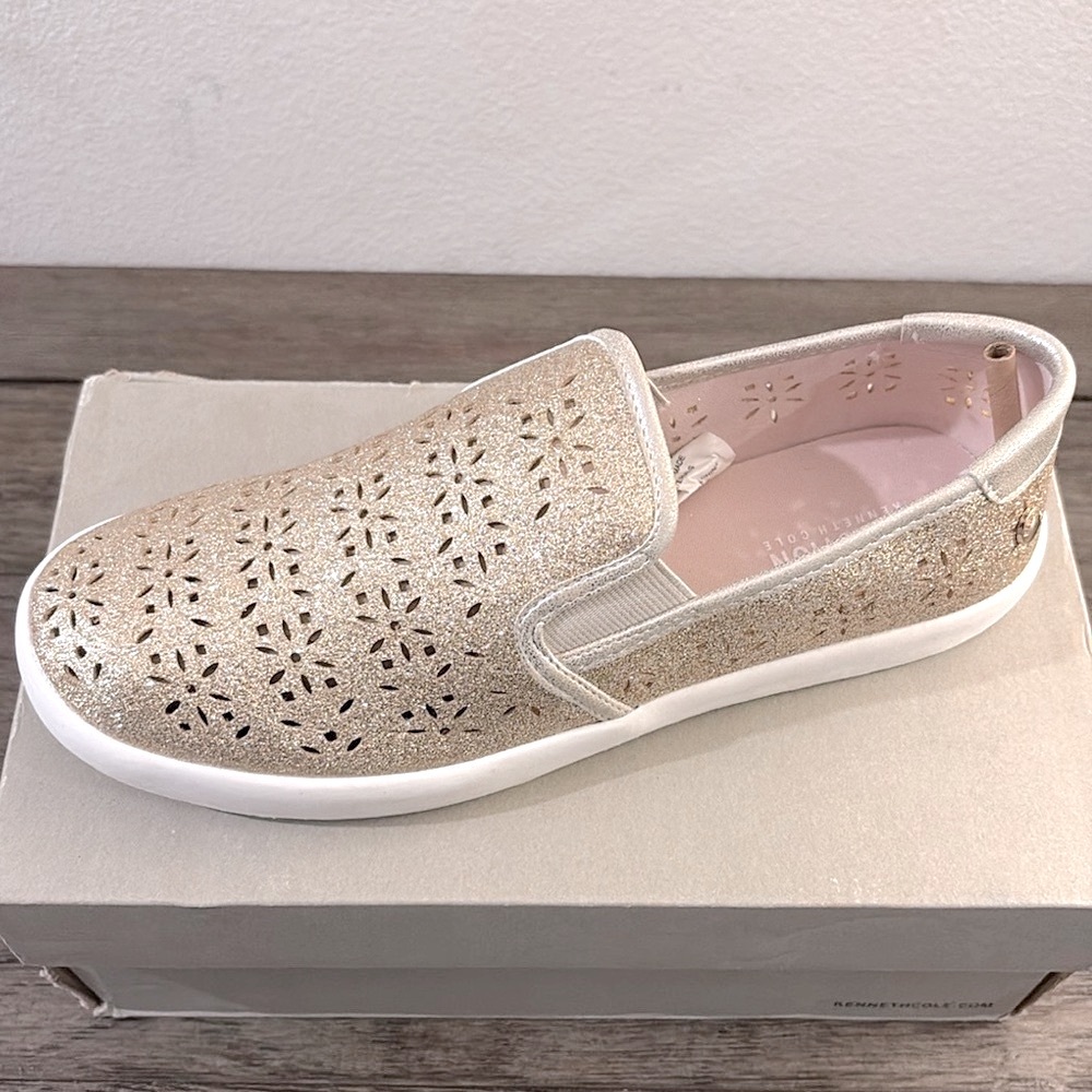 NIB [Kenneth Cole] Reaction Gold Shimmer Slip On Starburst Sneaker Women's Sz 5 - Picture 5 of 13